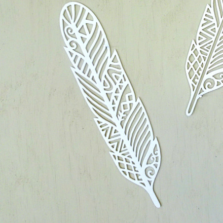 Filigrane Feder – Dekoratives Wandornament