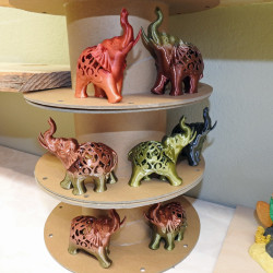 Dekorativer Elefant mit filigranem Muster