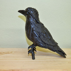 Mystischer Rabe – Befestigung mit Steckbolzen